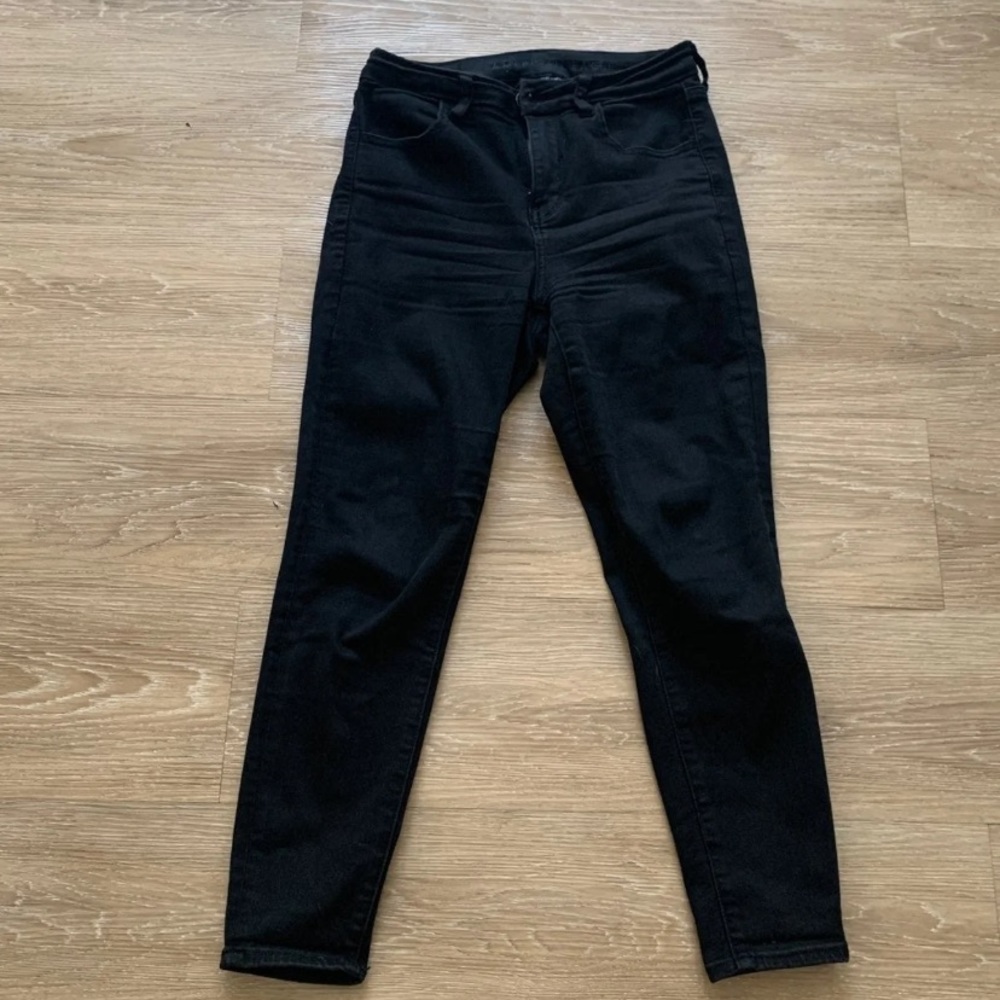 American Eagle Curvy High Waist Jean